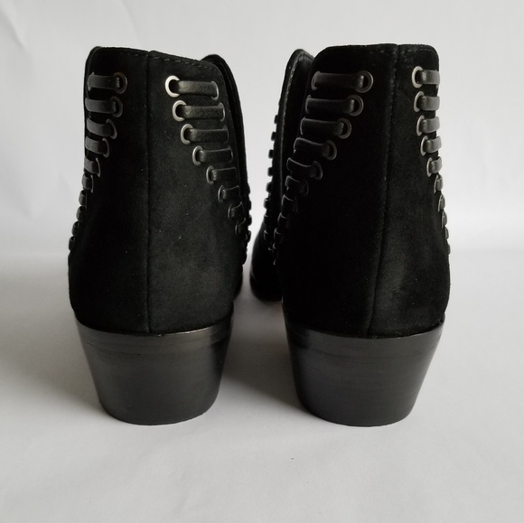 Nwb, Vince Camuto booties - Picture 5 of 8